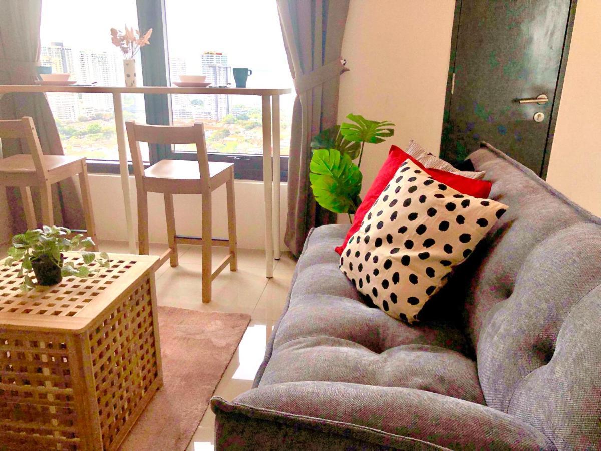 Tropicana 218 Macalister Netflix Unit By Blue Sky Holidays 조지타운 외부 사진