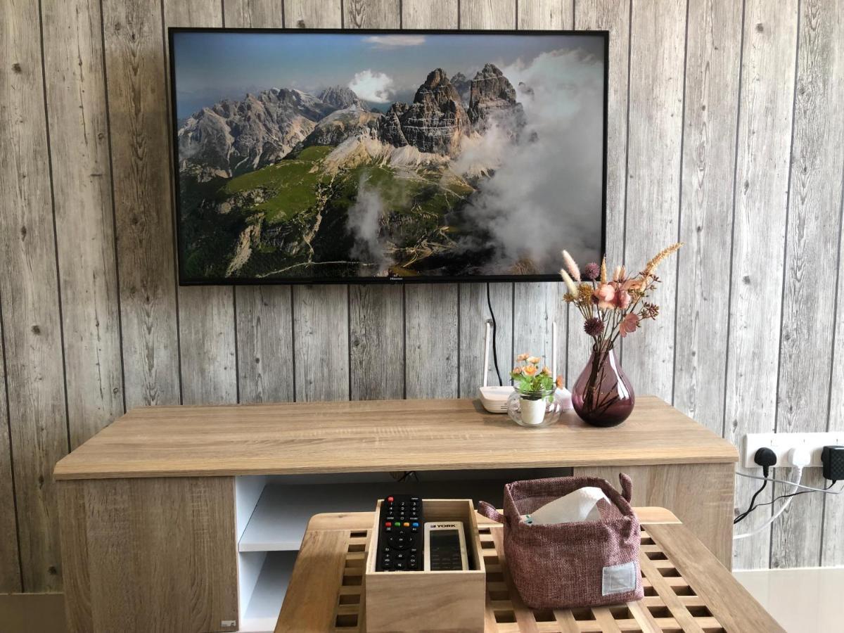 Tropicana 218 Macalister Netflix Unit By Blue Sky Holidays 조지타운 외부 사진