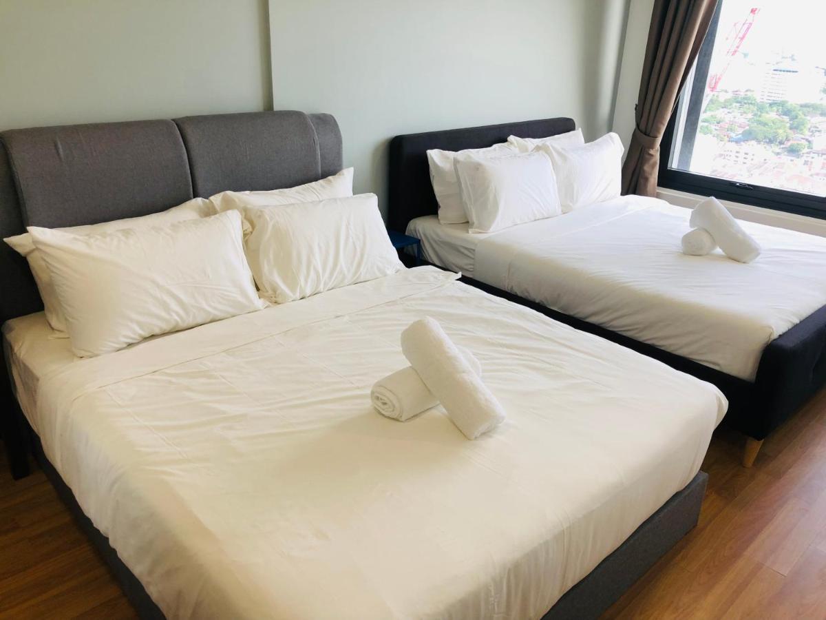 Tropicana 218 Macalister Netflix Unit By Blue Sky Holidays 조지타운 외부 사진