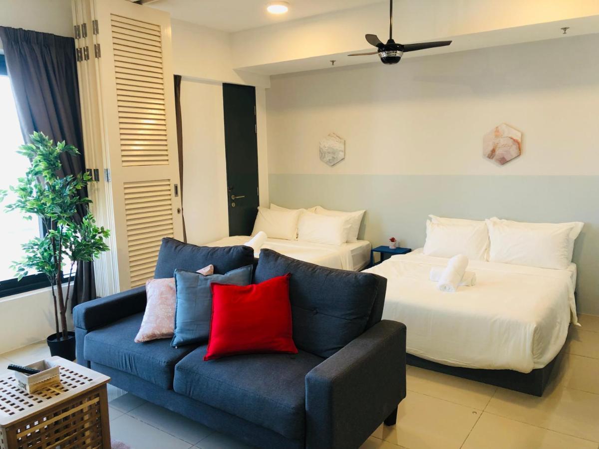 Tropicana 218 Macalister Netflix Unit By Blue Sky Holidays 조지타운 외부 사진